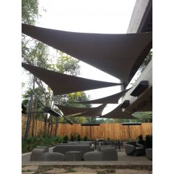 Umbrosa Ingenua schaduwzeil rechthoekige driehoek 4x5x6,4 m sunbrella curacao